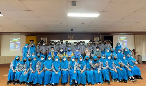 FPH UI Receives Study Visit from SMA Global Islamic School 2